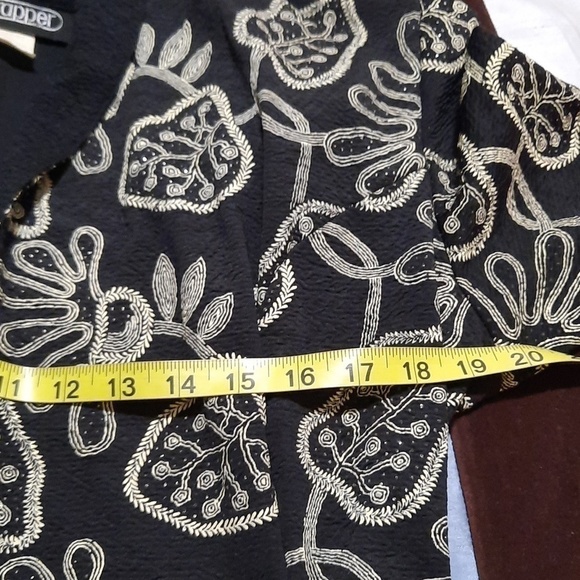 Wrapper Jacket - Picture 8 of 9